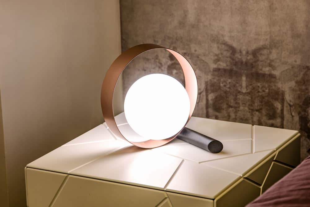 מנורת שולחן מעוצבת תוצרת איטליה דגם Bubble
