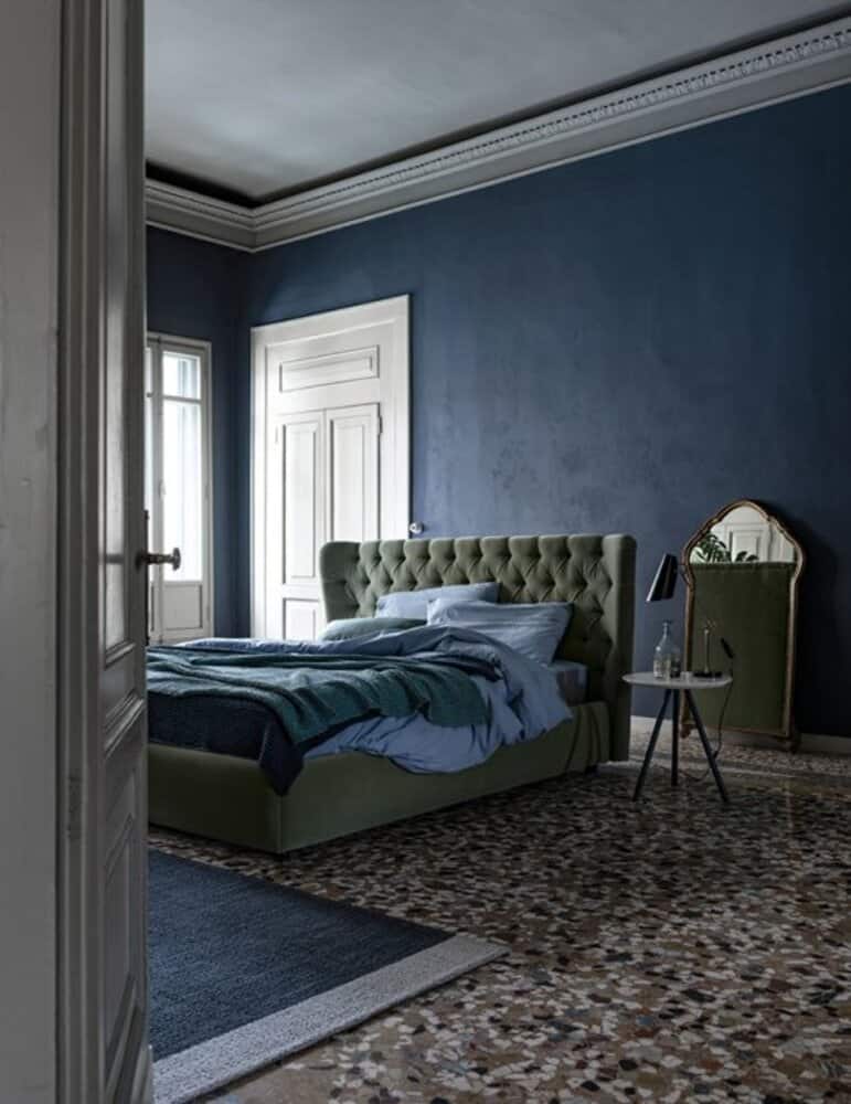 מיטה מעוצבת ענקית תוצרת איטליה דגם Selene