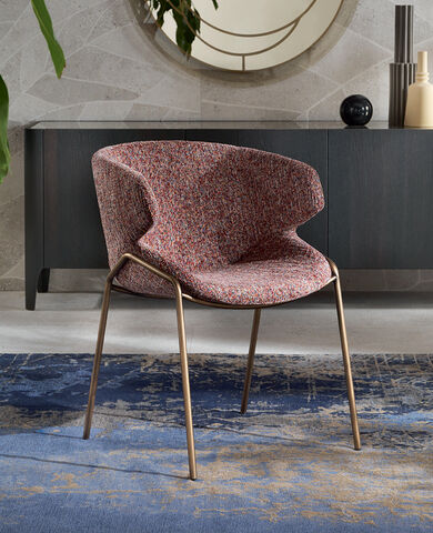 sedia-elegante-con-braccioli